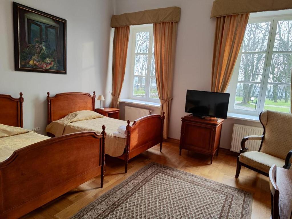 Palac Chojnata Wola Chojnata Экстерьер фото